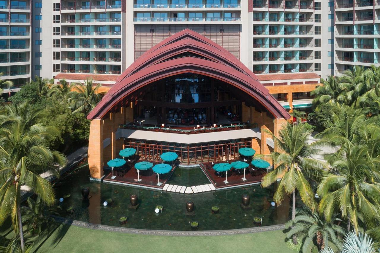 Pullman Oceanview Sanya Bay Resort & Spa Exterior photo